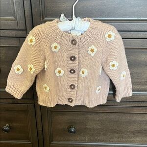 The blueberry hill sweater size 6-12 months beautiful knit